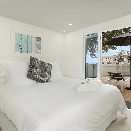 The Beach House North Wollongong-3