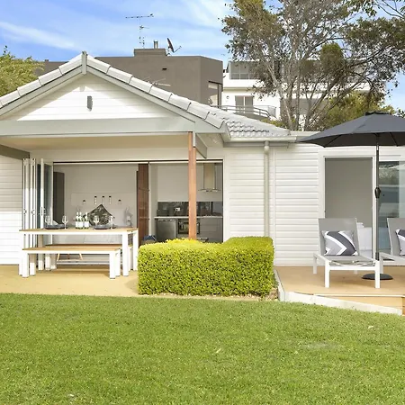 The Beach House North Wollongong-2
