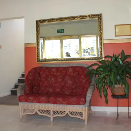 Normandie Inn And Function Centre-3